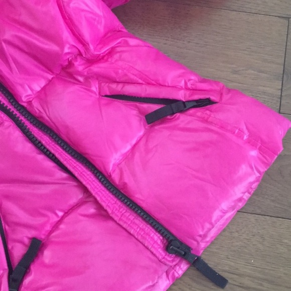 S13 Pink Puffer Jacket🌸 - Picture 4 of 7